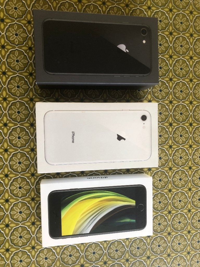 Iphone doosje 8 en 5, Zwart, Ophalen of Verzenden, Zo goed als nieuw, 64 GB