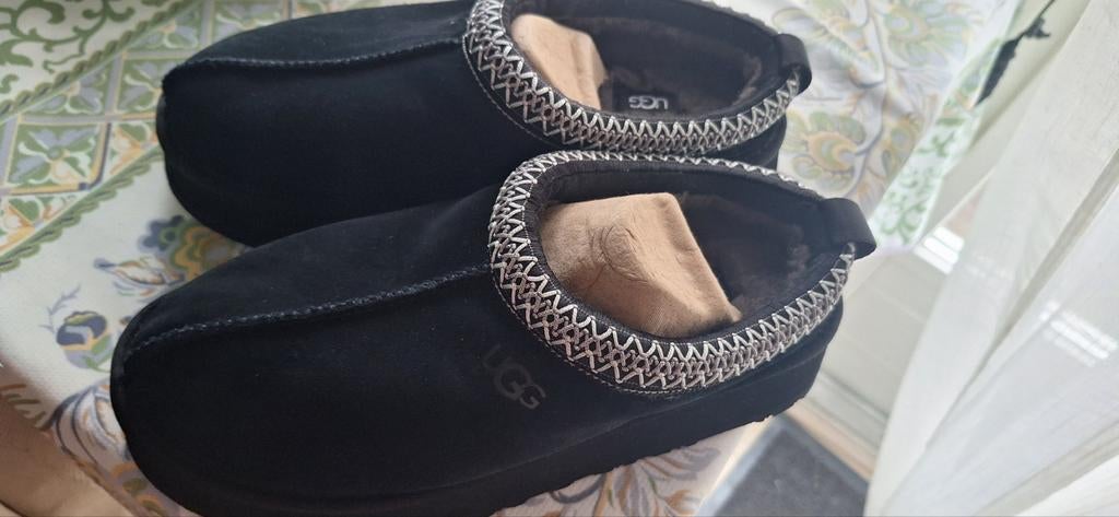 Ugg's clogg slippers never used, Ophalen of Verzenden, Nieuw, Zwart