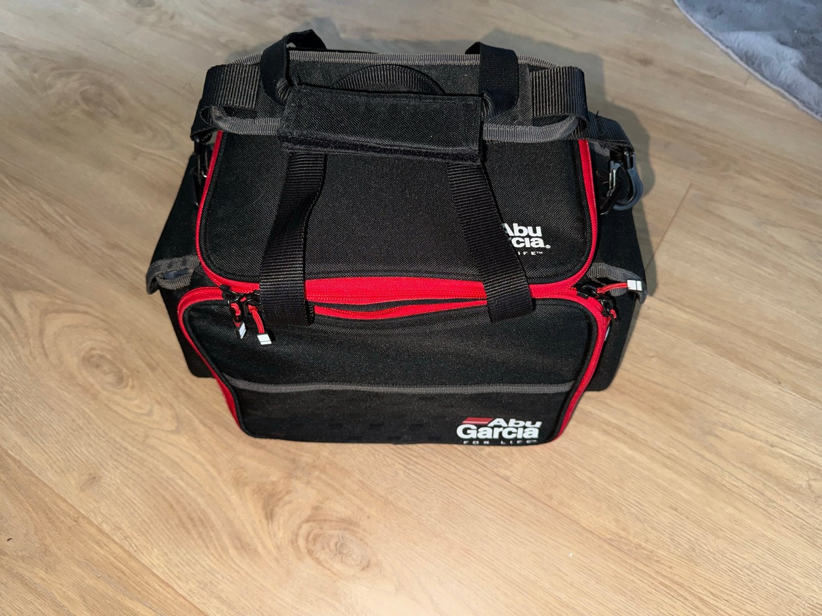 Complete visuitrusting: Abu Garcia tas met kunstaas, Ophalen of Verzenden, Zo goed als nieuw, Overige typen