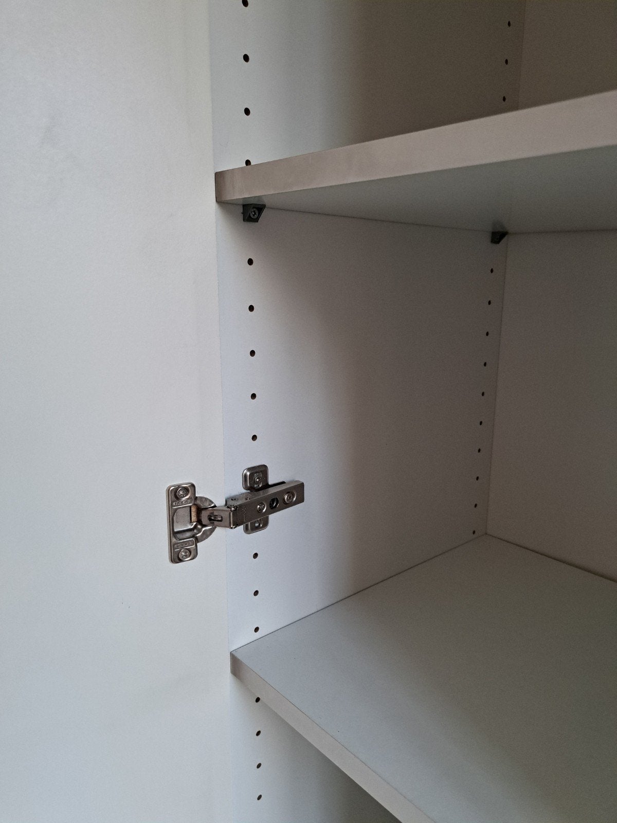 Witte kledingkast, 4 legplanken. h=201  b=100  d=38 cm, Ophalen, Gebruikt, 25 tot 50 cm, 200 cm of meer