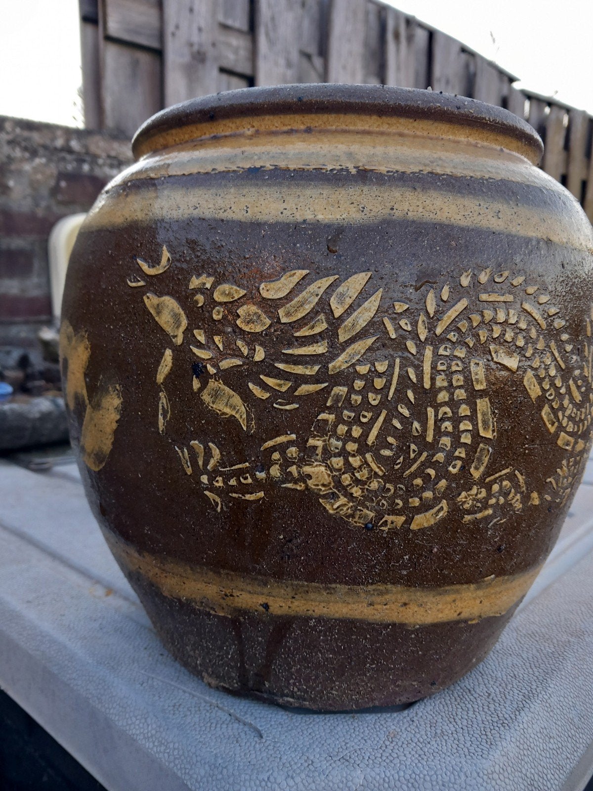 Chinese aardewerken pot met drakenmotief, Ophalen, Rond, Minder dan 40 cm, Balkon