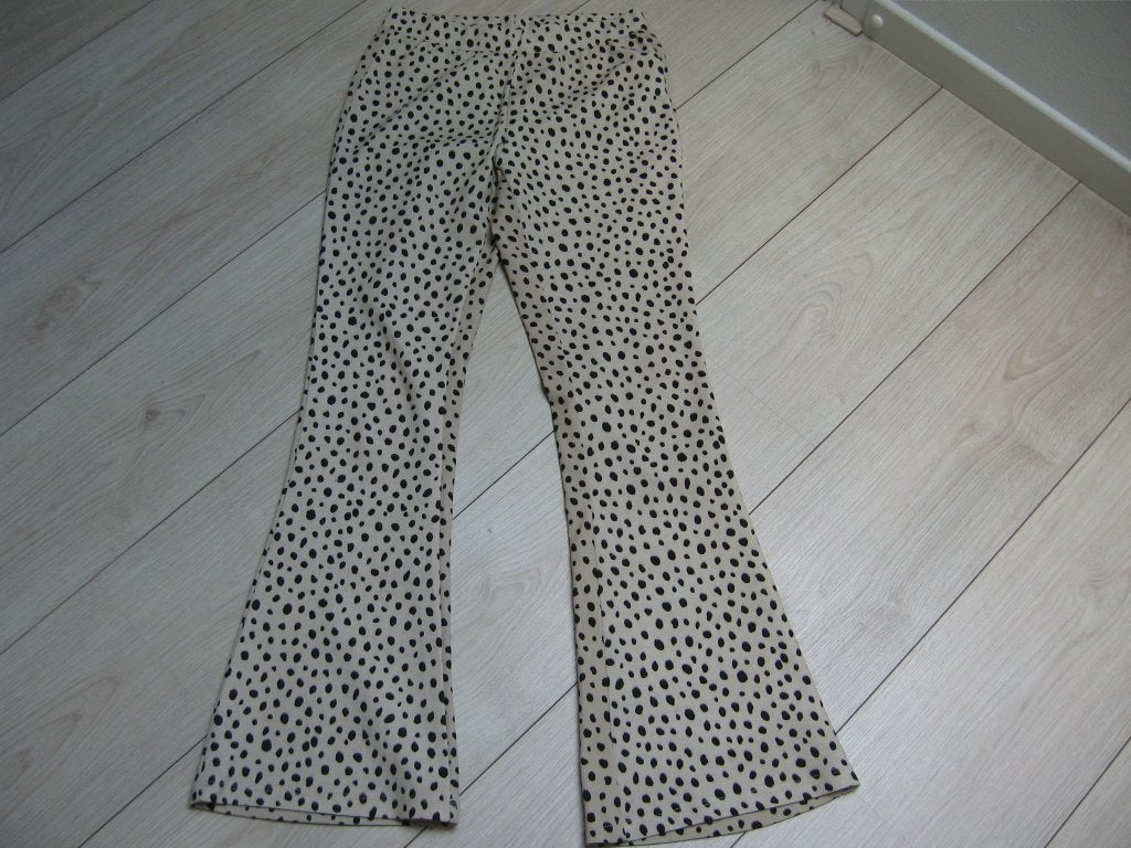 Nw leuke broek kids 158 164 najaar 2025 €7.50., Ophalen, Nieuw, Meisje, Broek