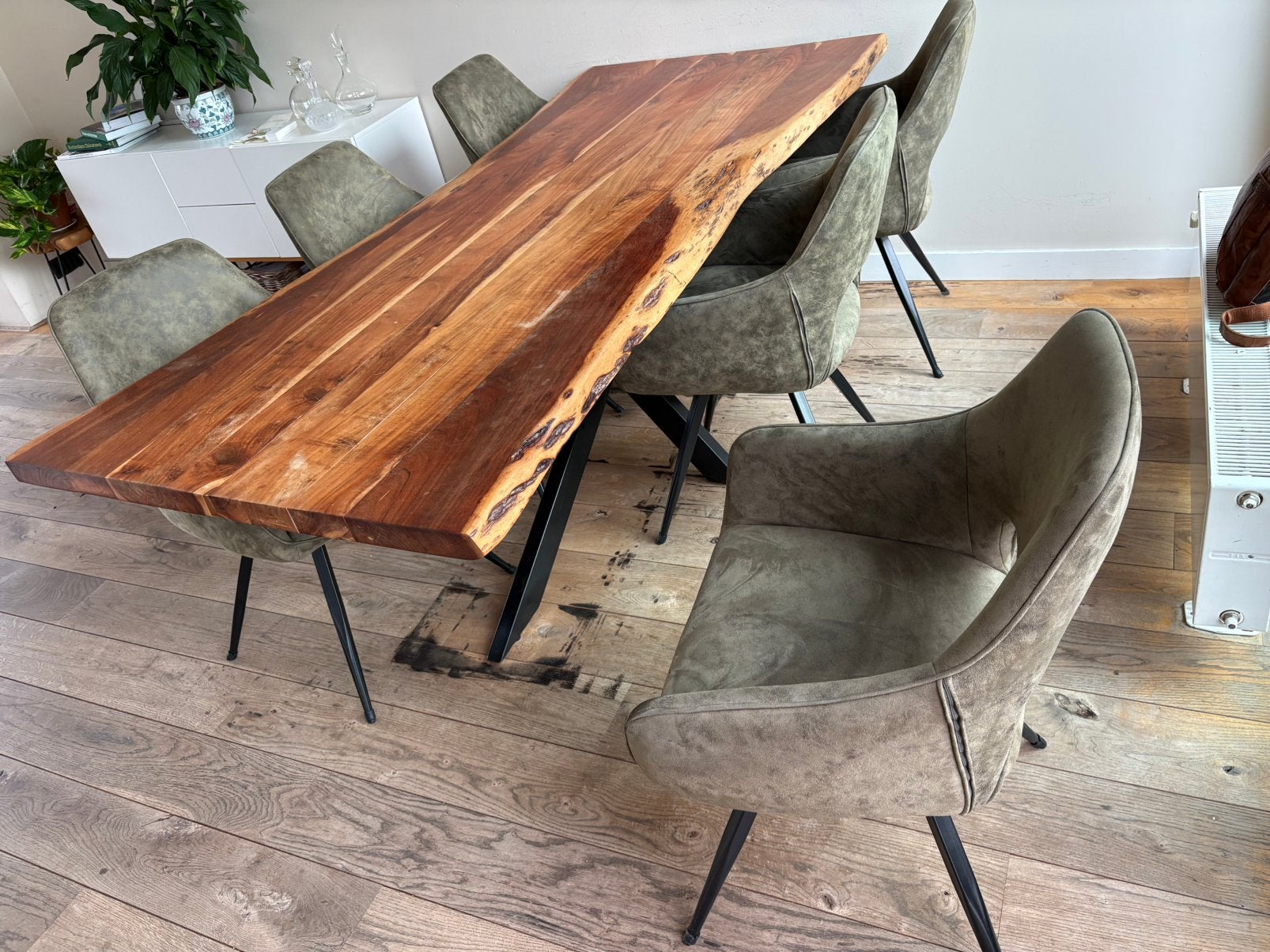 Prachtige houten boomstamtafel met eetstoelen, Ophalen, 200 cm of meer, 50 tot 100 cm, Zo goed als nieuw