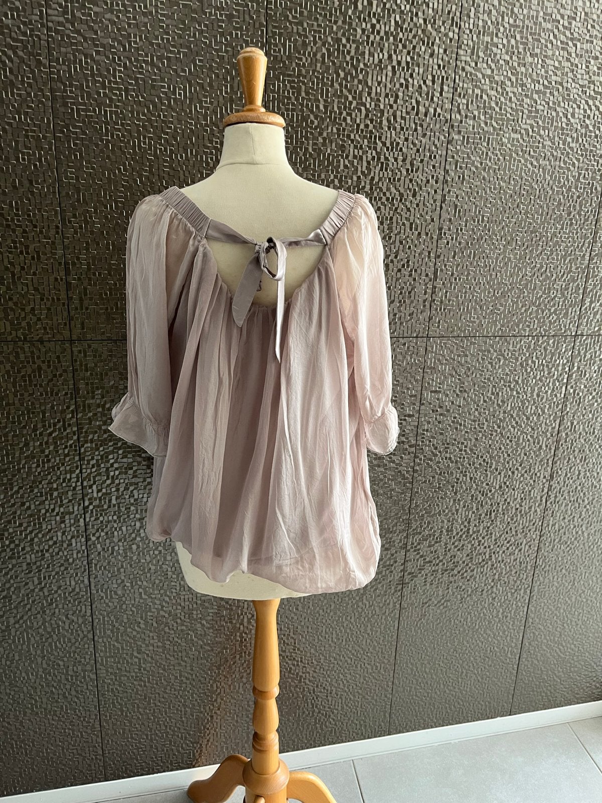 Zijden blouse tricot gevoerd 42, Kleding | Dames, Blouses en Tunieken, Gedragen, Maat 38/40 (M), Overige kleuren, Verzenden