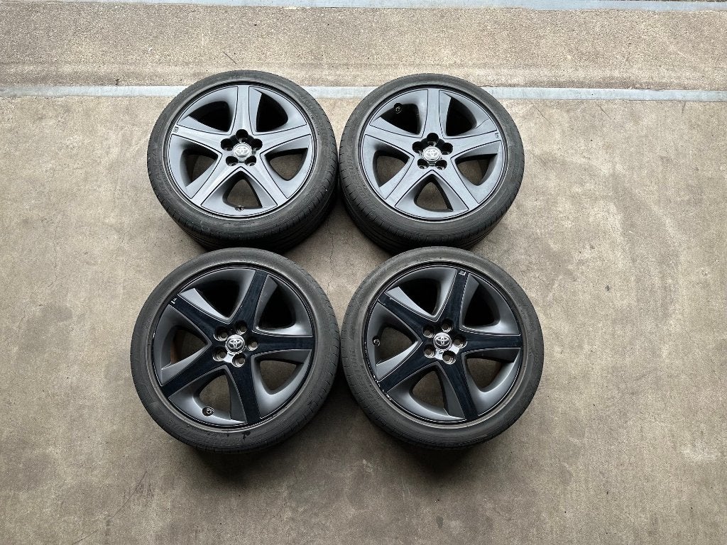 ORIGINELE TOYOTA PRIUS VELGEN + BANDEN 215 45 R17 + TPMS, ., Banden en Velgen, TOYOTA, 17 inch