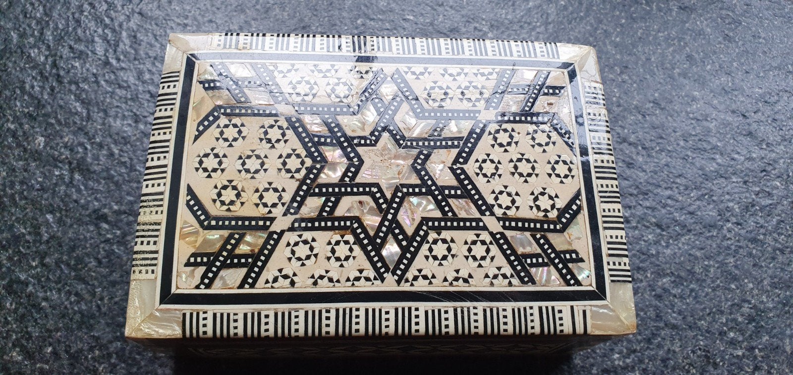 Vintage sieradendoosje doosje hout ingelegd parelmoer, Antiek en Kunst, Ophalen of Verzenden
