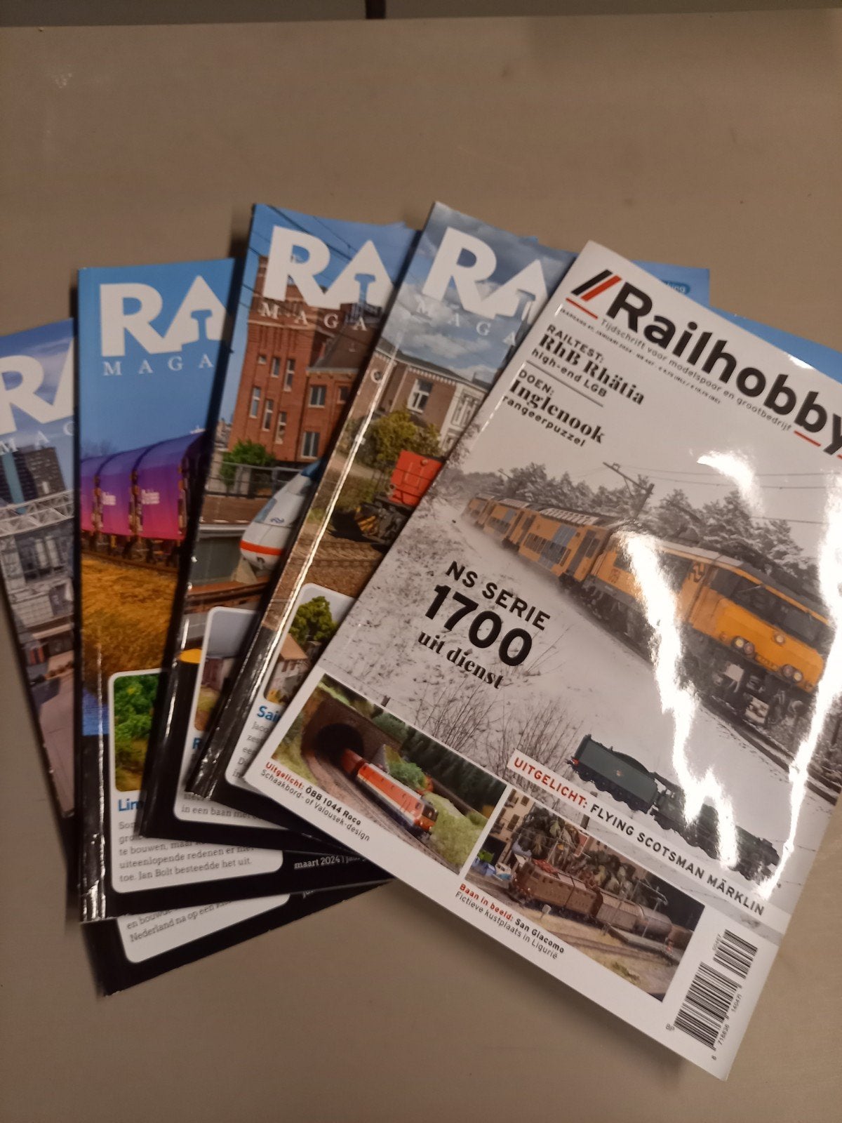 Railhobby en Rail Magazine - Set van 5 tijdschriften, Ophalen of Verzenden, Zo goed als nieuw, Overige typen