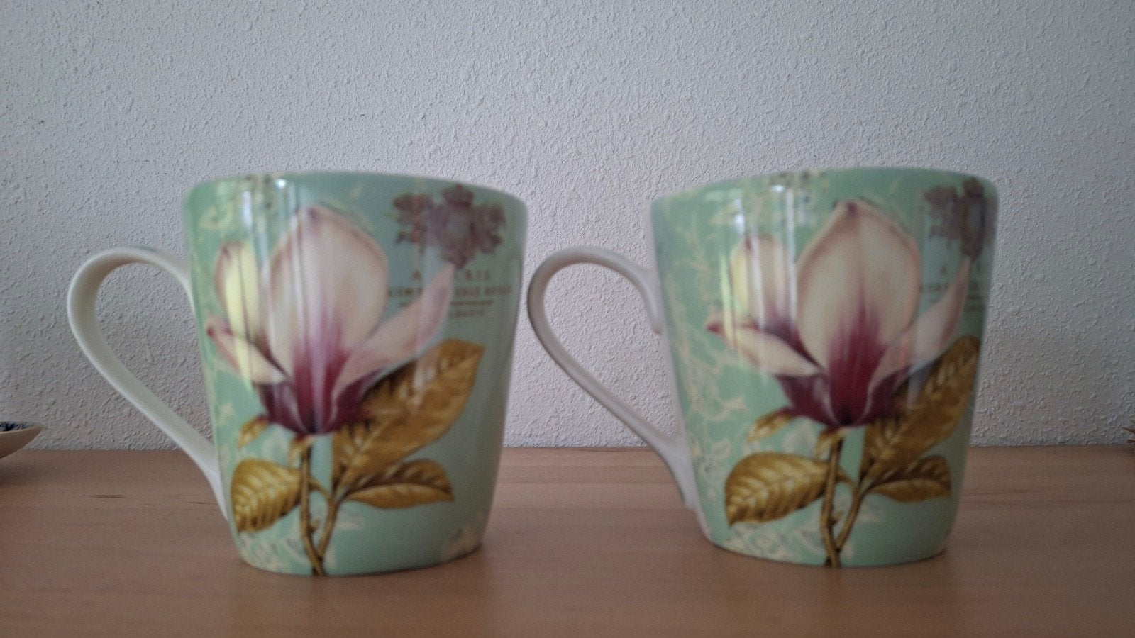 Set van 2 Pimpernel Vintage Toile mokken met magnolia print, Huis en Inrichting, Ophalen of Verzenden