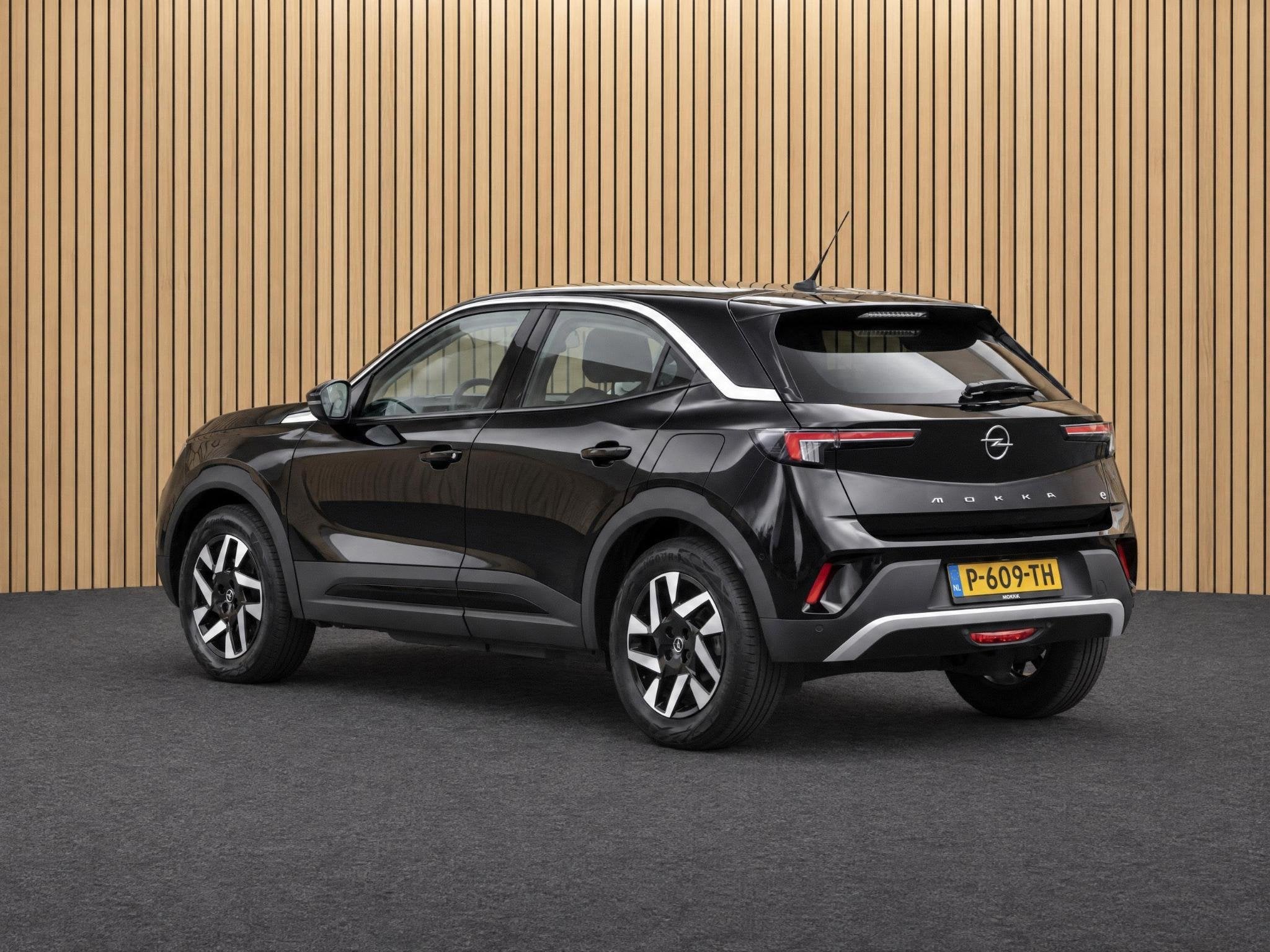 Opel Mokka-e Business Elegance 50-kWh | Camera/Navi/Adaptive, Auto's, 12 maanden, Gebruikt, Zwart, Parkeersensor