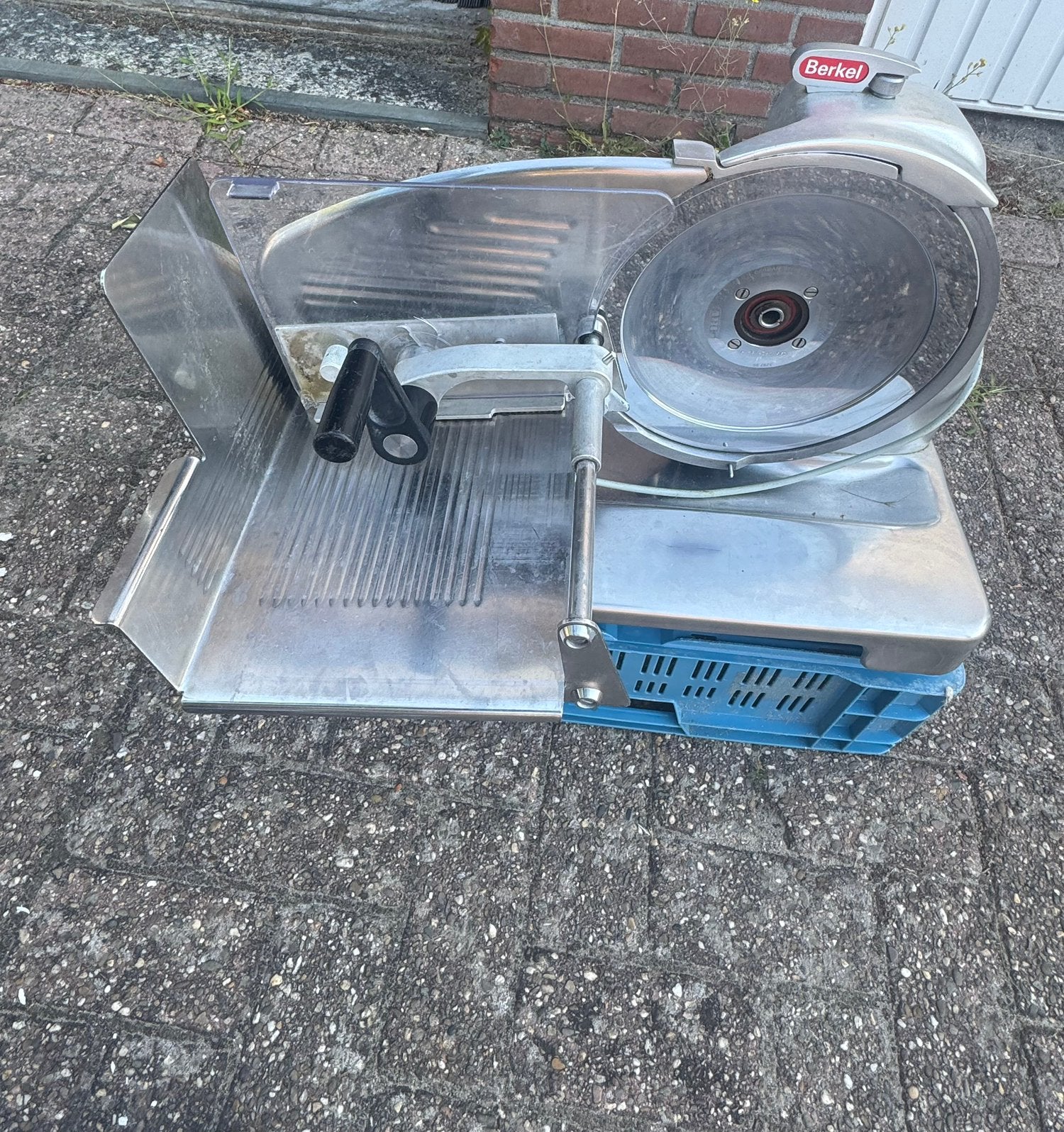 Berkel 834 S professionele vleessnijmachine, Ophalen, Zo goed als nieuw