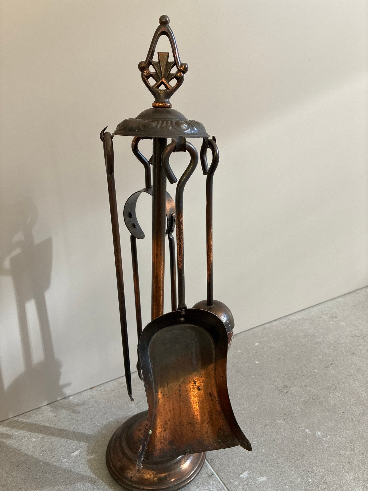Antieke koperen haardset met standaard, Vintage, Gebruikt, Ophalen of Verzenden, Metaal