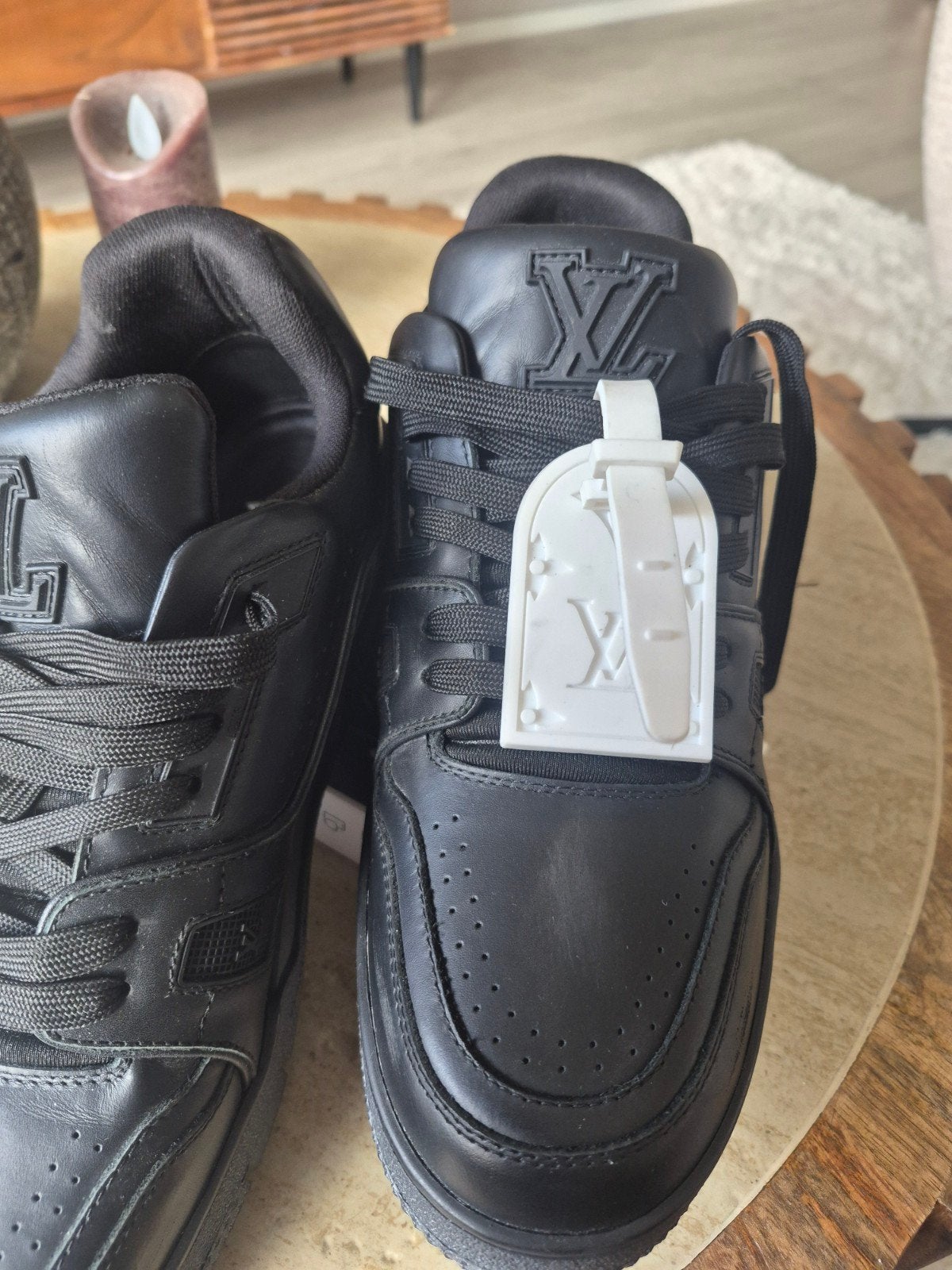 Louis Vuitton Sneakers Zwart - Maat 40, Zwart, Ophalen of Verzenden, Louis Vuitton, Sneakers of Gympen