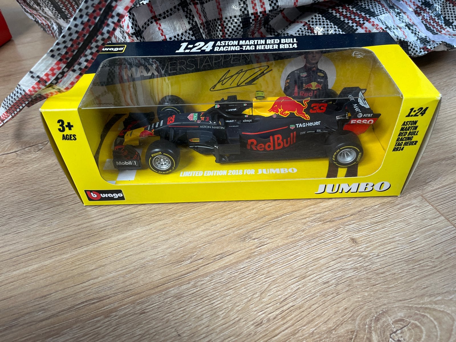 Bburago Aston Martin Red Bull Racing RB14 Max Verstappen, Overige merken, Auto, 1:32 tot 1:50, Nieuw