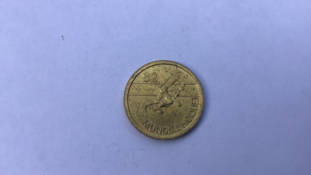 Portugal 1 escudo 1982 wk rolschaatshockey., Postzegels en Munten, Munten | Europa | Niet-Euromunten, Ophalen of Verzenden, Overige landen