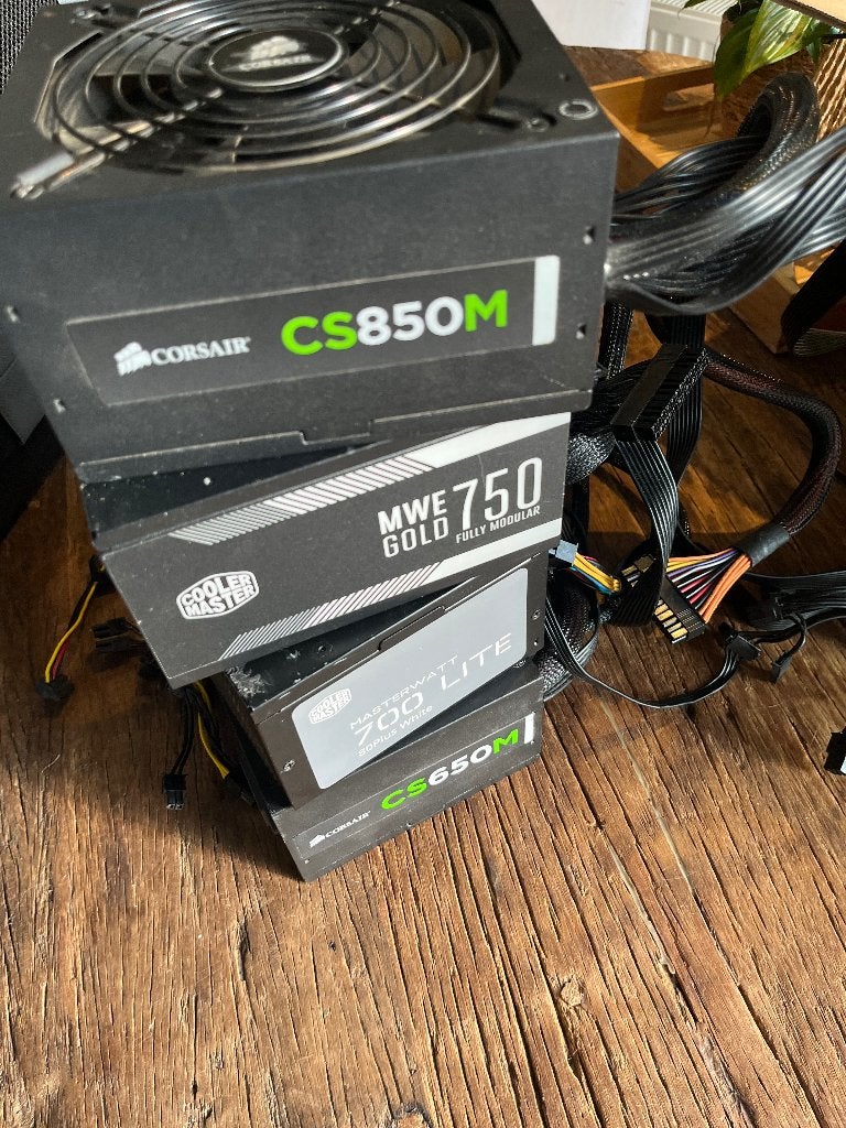 Diverse PSU’S 650W 700W 750W 850W 1800W, Computers en Software, Interne voedingen, Nieuw, Ophalen of Verzenden, Corsair / Coolermaster