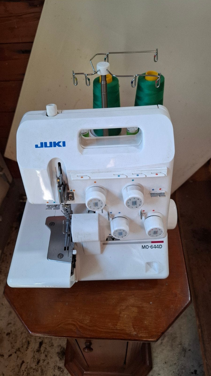Juki MO-644D Lockmachine - Zo goed als nieuw, Ophalen