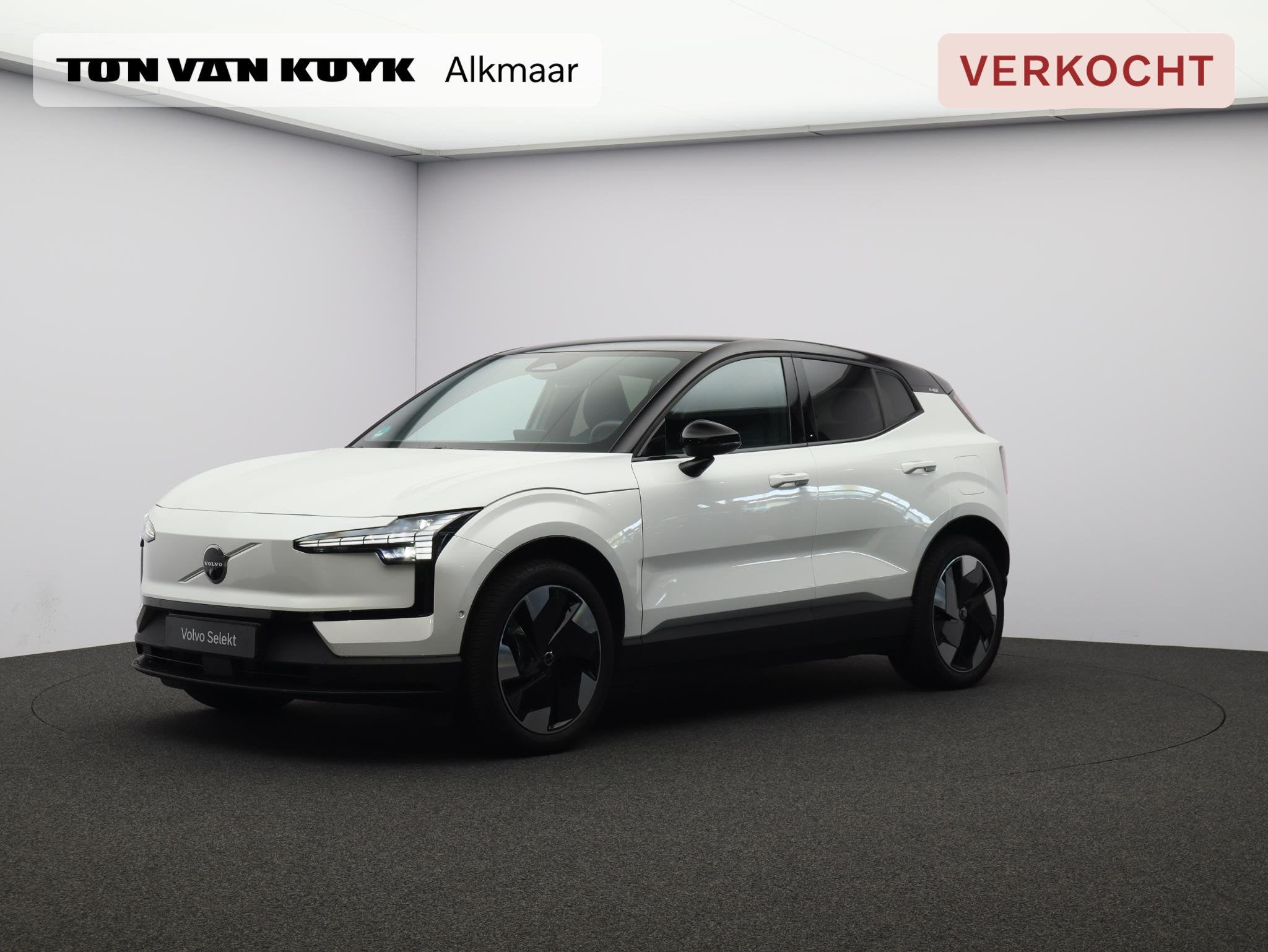 Volvo EX30 Single Motor Extended Range Ultra 69 kWh / Panora