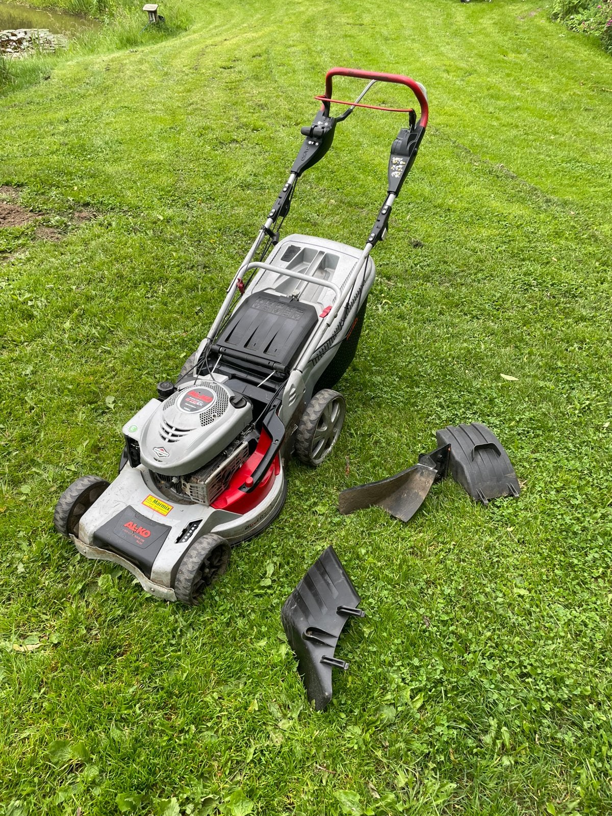 Alko maaier met aandrijving en mulchfunctie, Ophalen, Cirkelmaaier, Zo goed als nieuw, Benzine-grasmaaier