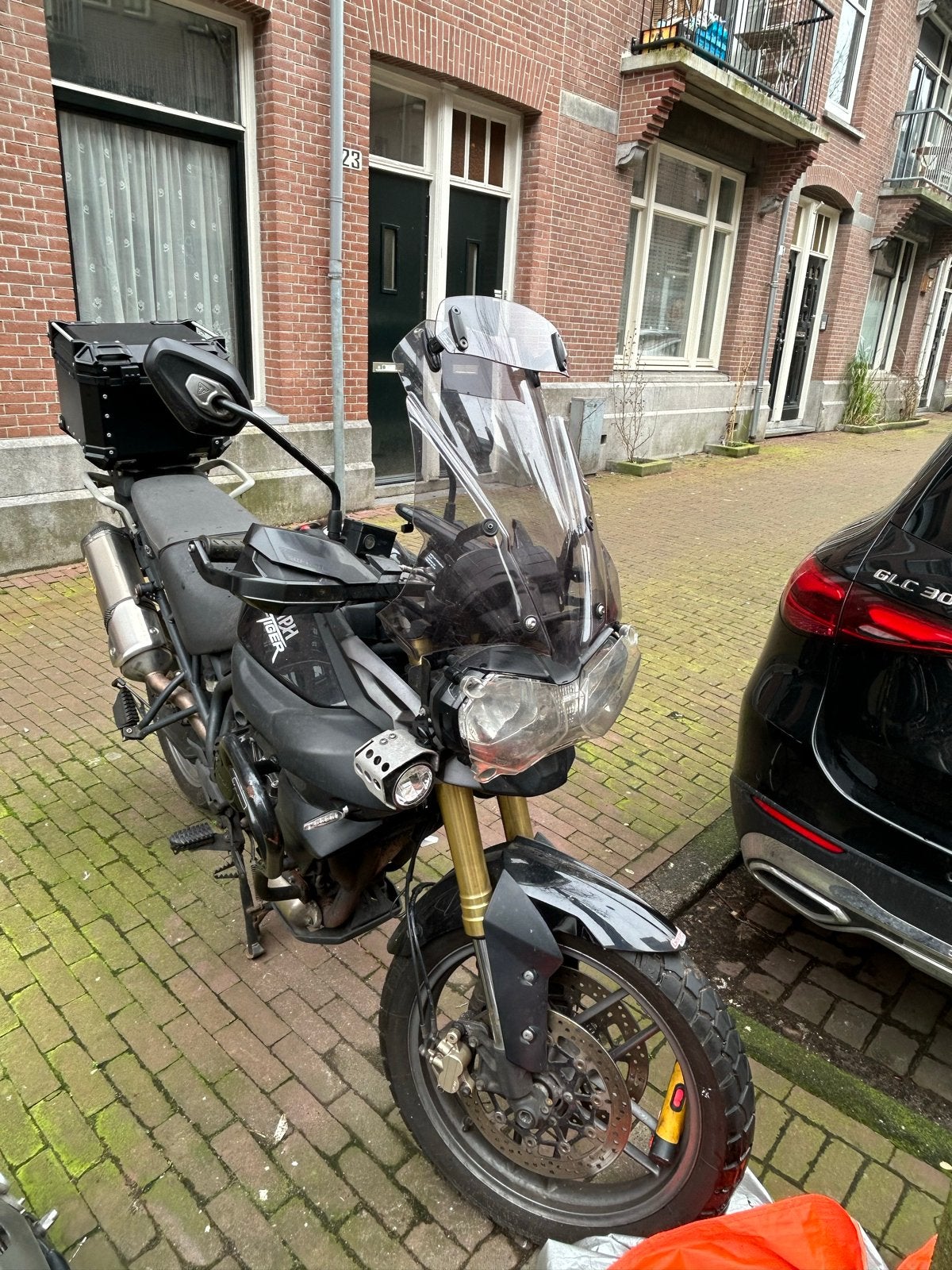 Triumph Tiger 800, Motoren, Ophalen