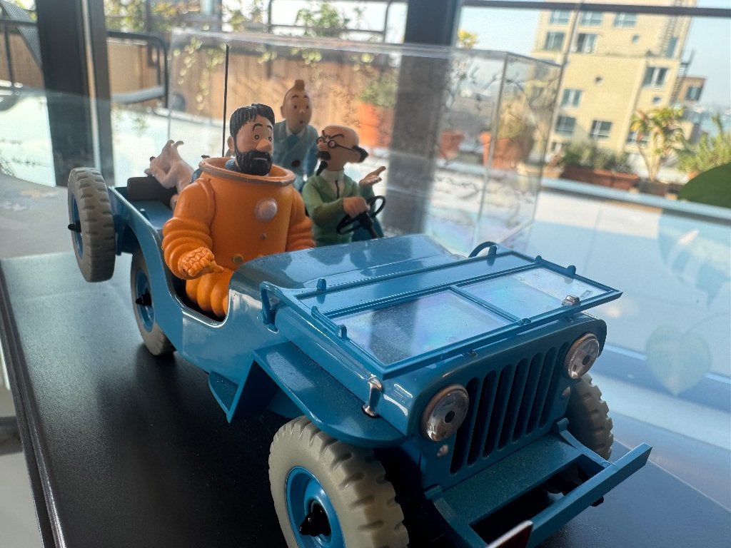 Kuifje auto blauwe jeep 1/24, Ophalen of Verzenden, Kuifje, Zo goed als nieuw, Beeldje of Figuurtje