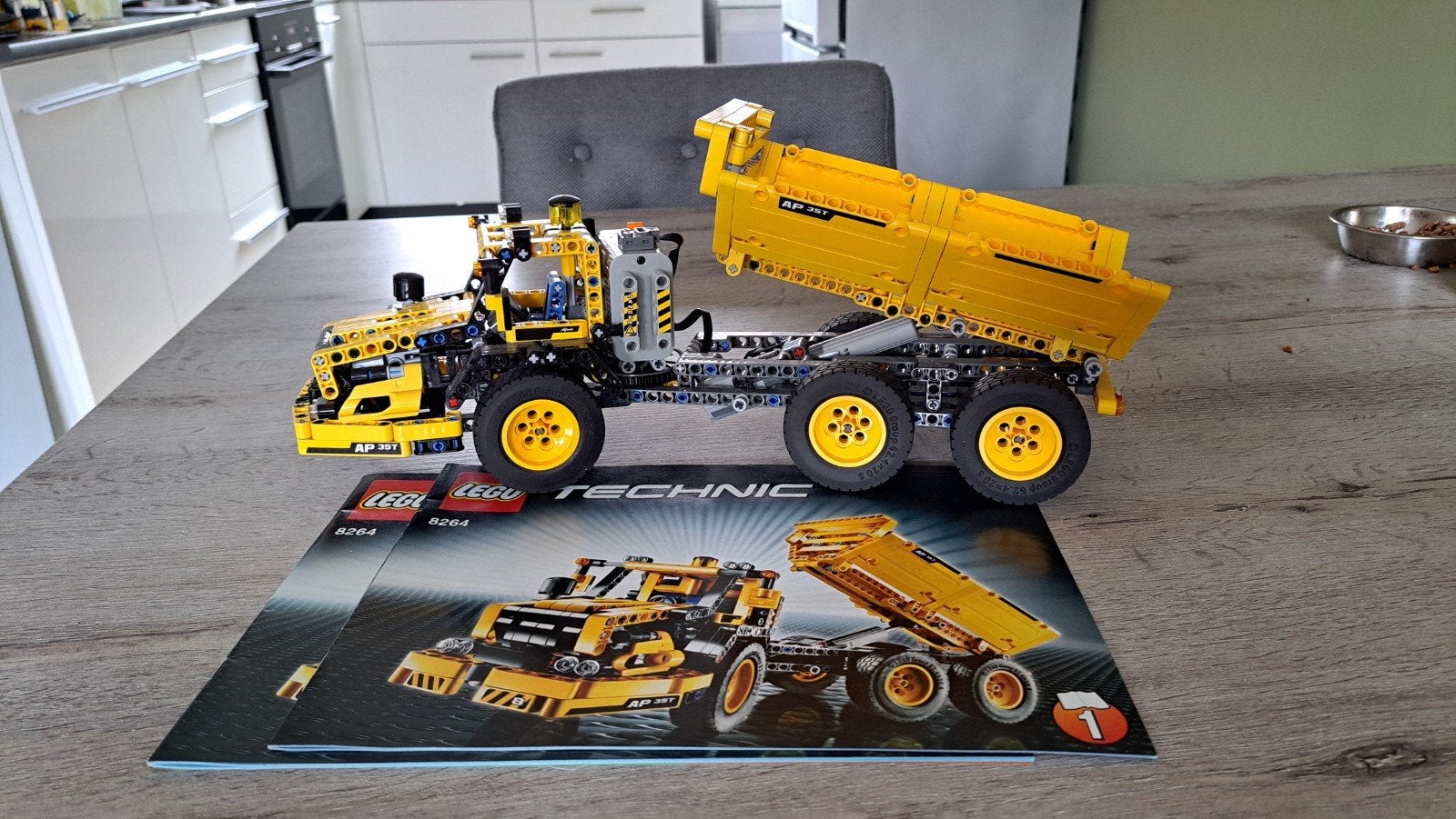 Lego Technic Kiepwagen 8264 met handleiding, Ophalen of Verzenden