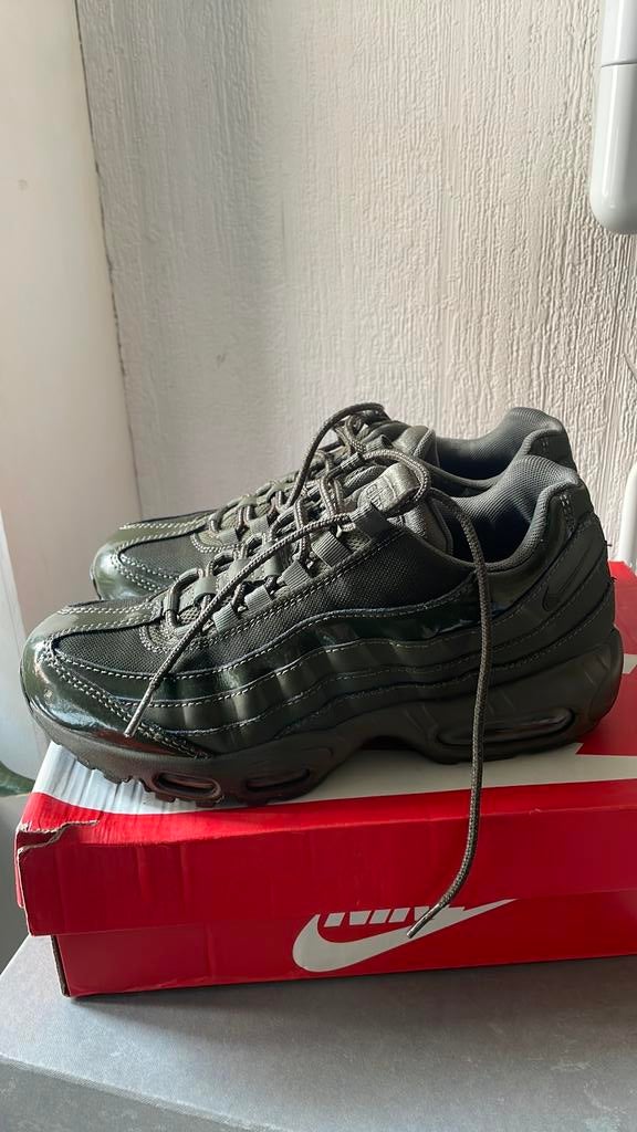 Nike air 95 40.5, Overige kleuren, Ophalen of Verzenden, Sneakers of Gympen, Zo goed als nieuw