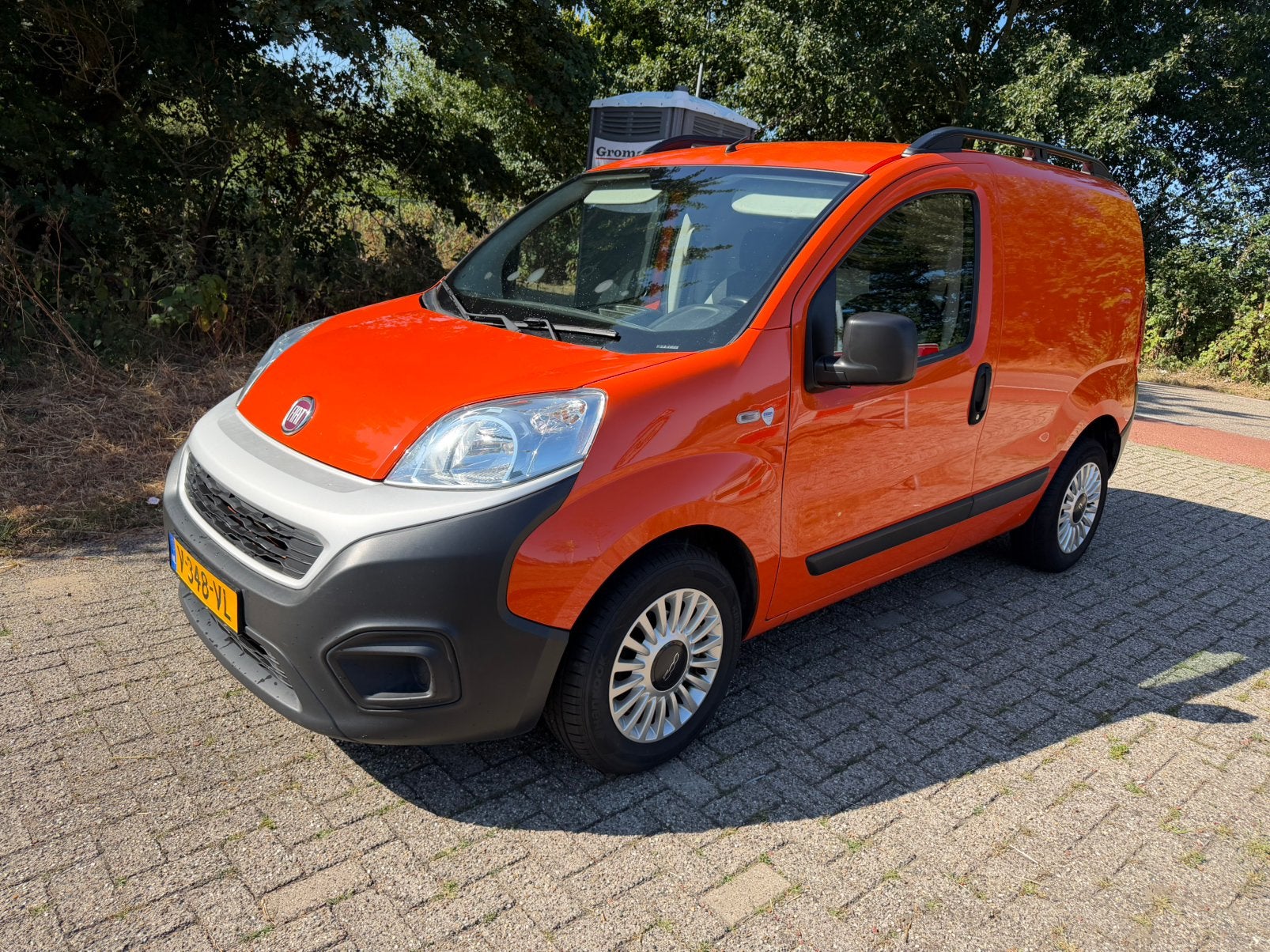 Fiat Fiorino M-jet 2019 Automaat Navi Airco Euro6 apk 7-2027, Euro 6, 400 kg, Origineel Nederlands, Bedrijf