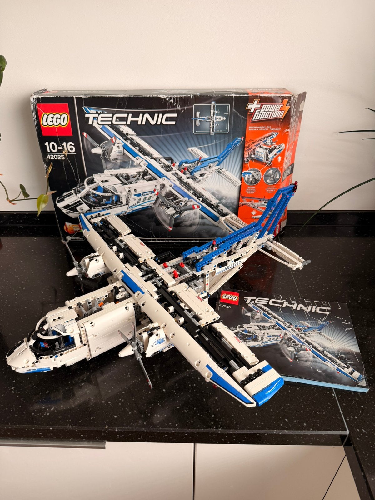 Lego technic airport 42025 Cargo Plane, Kinderen en Baby's, Speelgoed | Duplo en Lego, Zo goed als nieuw, Ophalen of Verzenden