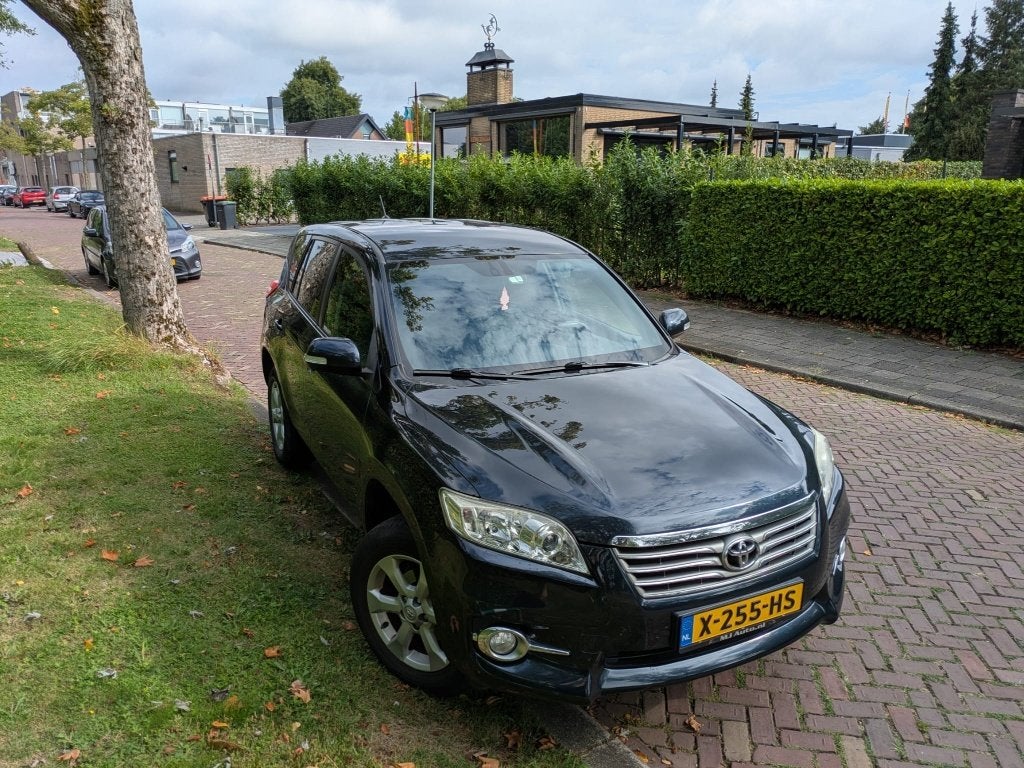 Toyota RAV4 | 2011 | 123.976 km | Trekhaak | APK 09/2027, Stof, 4 cilinders, Blauw, 75 €/maand