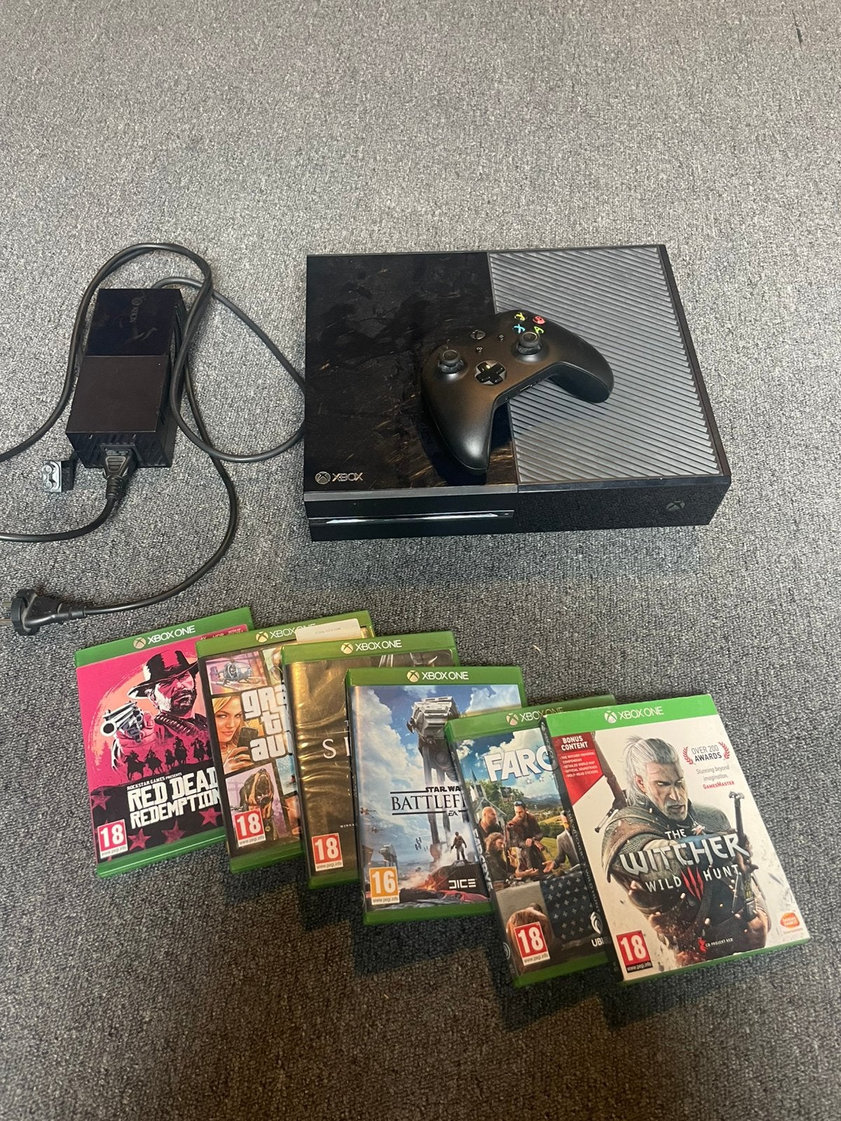 Xbox One met games en 1 controller, Spelcomputers en Games, Ophalen, Zo goed als nieuw, Met 1 controller, 500 GB