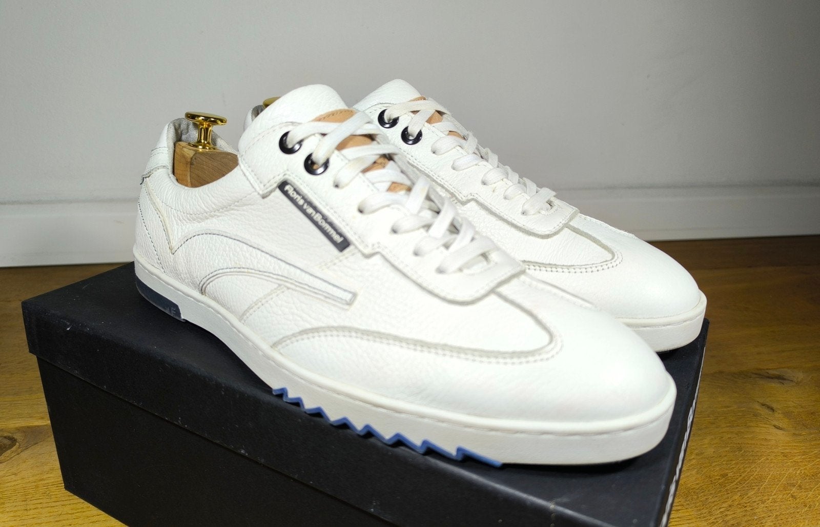 Floris van Bommel herenschoenen maat 8 / 42, Ophalen, Wit, Floris van Bommel, Zo goed als nieuw