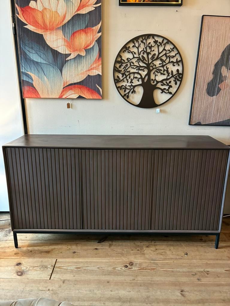 Dressoir walnoot, Huis en Inrichting, Kasten | Dressoirs, Ophalen, Overige materialen, 150 tot 200 cm, Nieuw