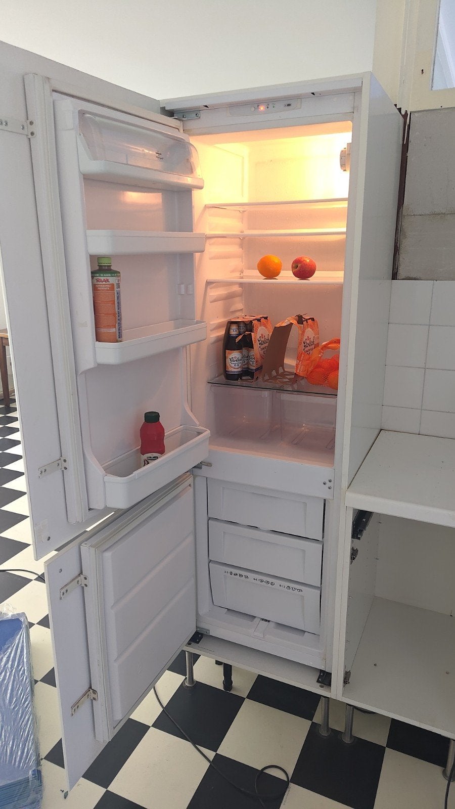 IKEA Whirlpool Koelkast met Vriezer, Ophalen, 150 tot 200 liter, 60 cm of meer, Met aparte vriezer