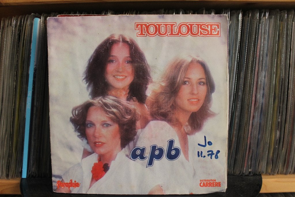 7" Single Toulouse - APB / If You Ever Need Someone, Gebruikt, 7 inch, Ophalen of Verzenden, Pop