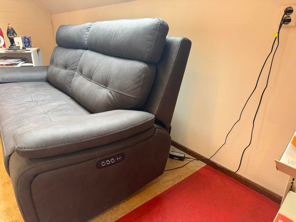 2,5-zits bank met elektrische relaxfunctie, Huis en Inrichting, Banken | Bankstellen, Ophalen, Gebruikt, Driepersoons, 75 tot 100 cm