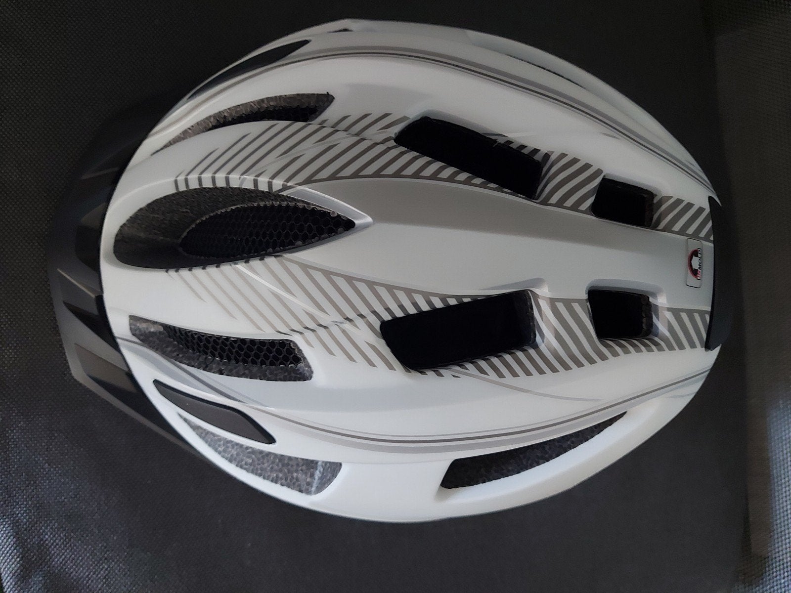 2 fietshelmen met led licht €10.00 per stuk samen €15.00, Fietsen en Brommers, Ophalen, Zo goed als nieuw, Heer of Dame, M