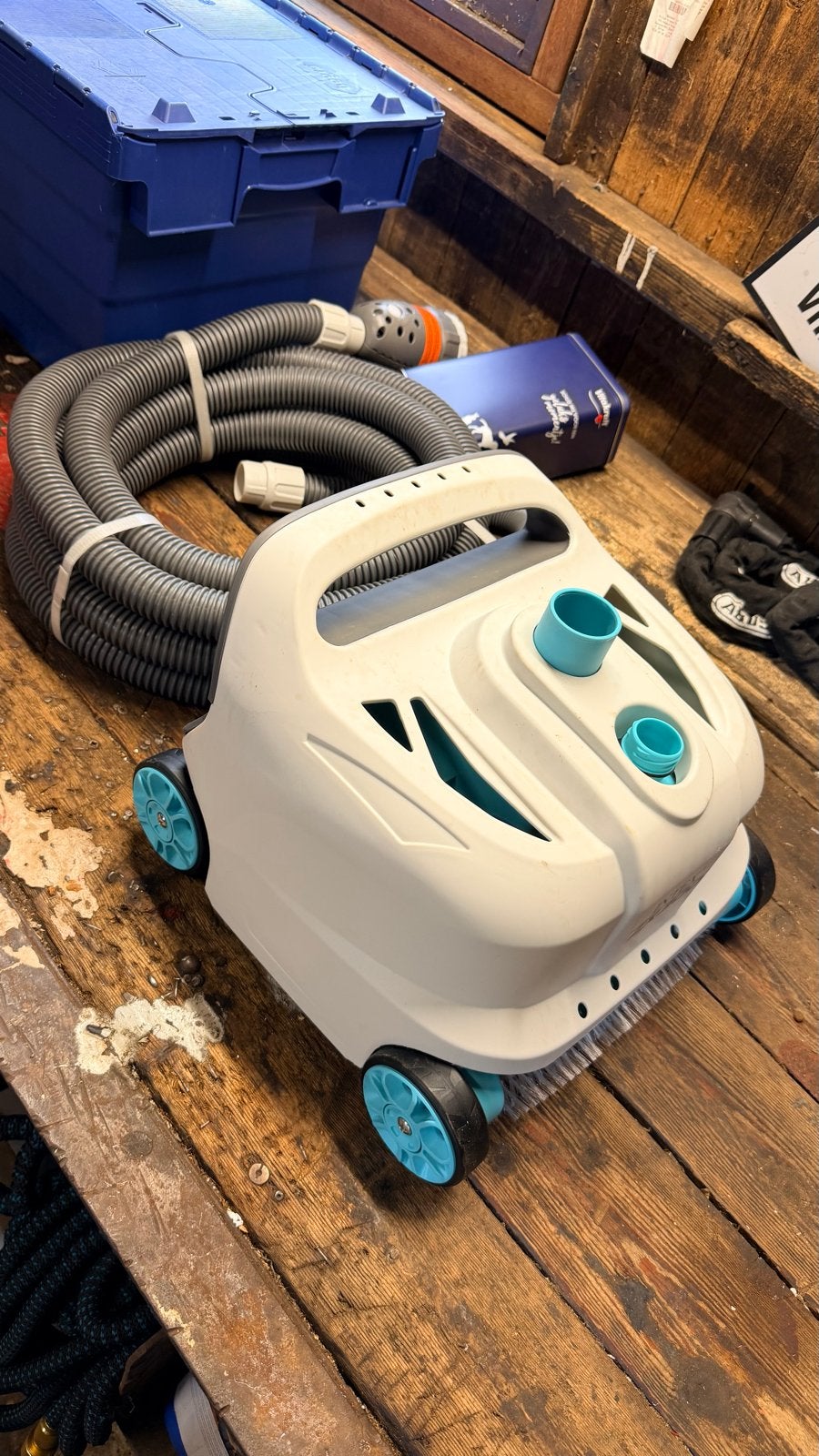 Zwembadreiniger intex  met slang en accessoires, Ophalen, Gebruikt, Zwembadpomp
