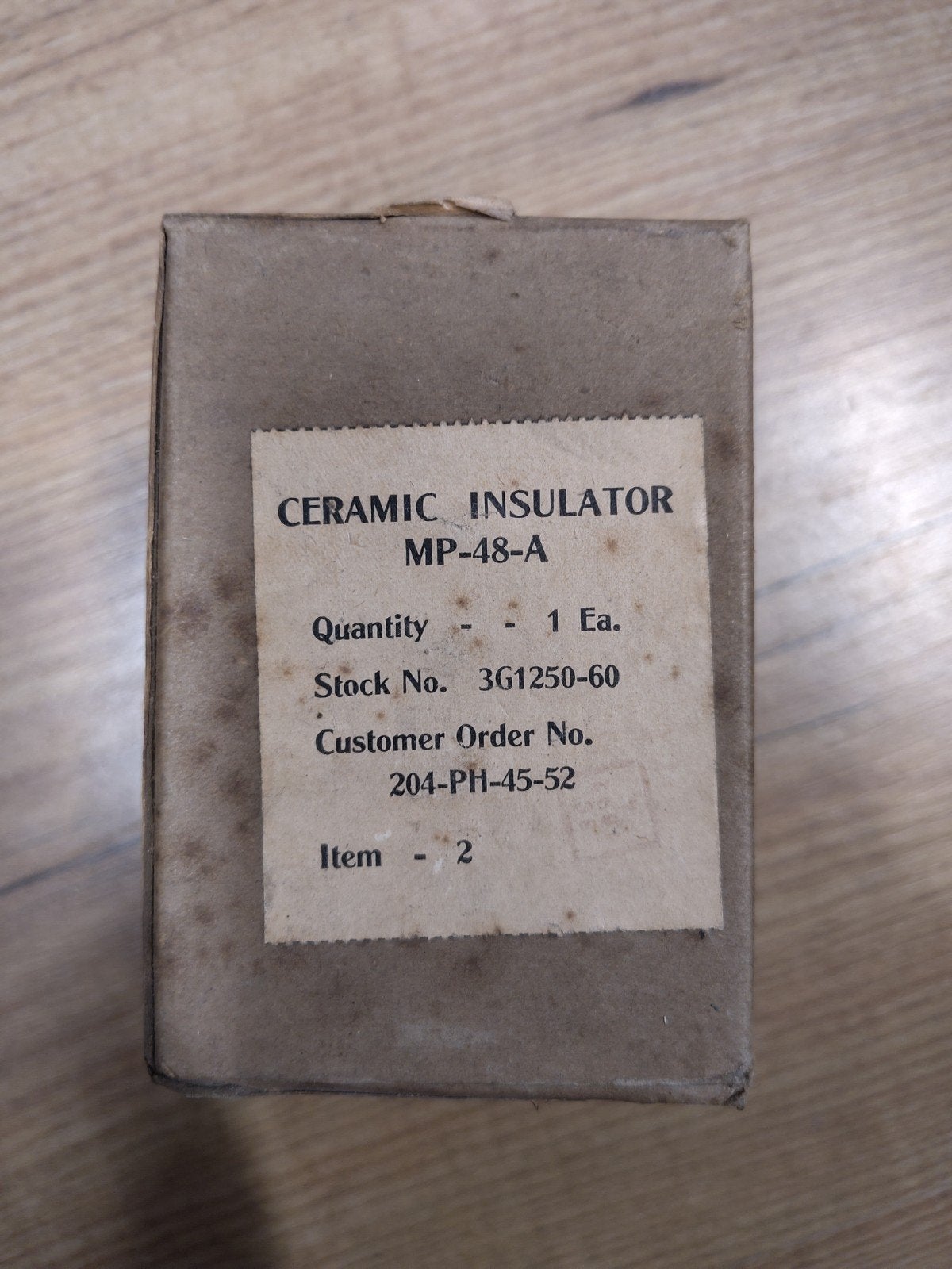 NOS keramische isolator tbv MP-48 Ohio brass antenne, Ophalen of Verzenden, Amerika
