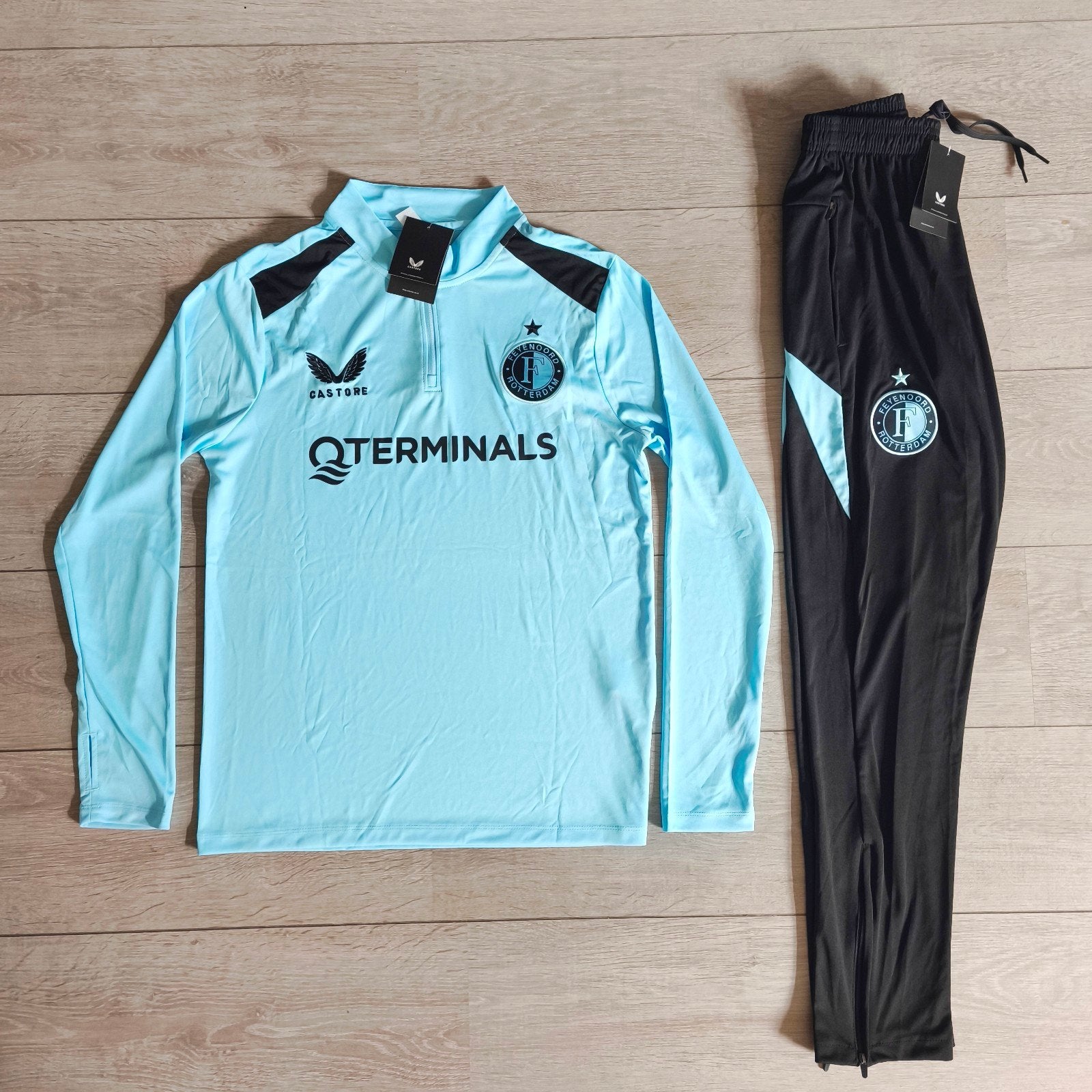 Feyenoord Trainingspak 26 27, Maat S, Ophalen of Verzenden, Zo goed als nieuw, Trainingspak