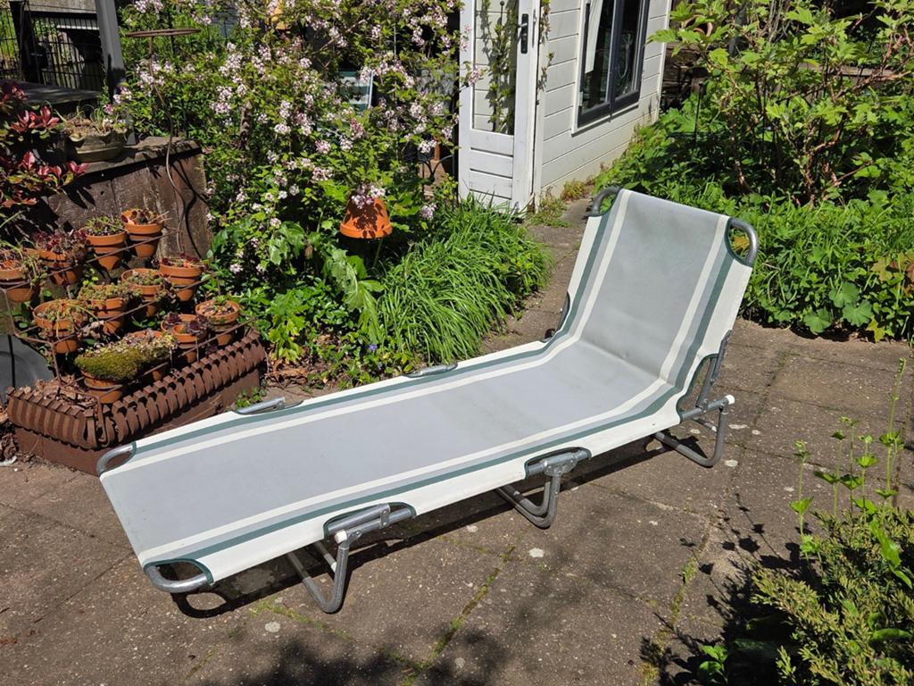 Lichtgewicht inklapbaar verstelbaar ligbed. Merk:Dukdalf, Tuin en Terras, Ophalen of Verzenden