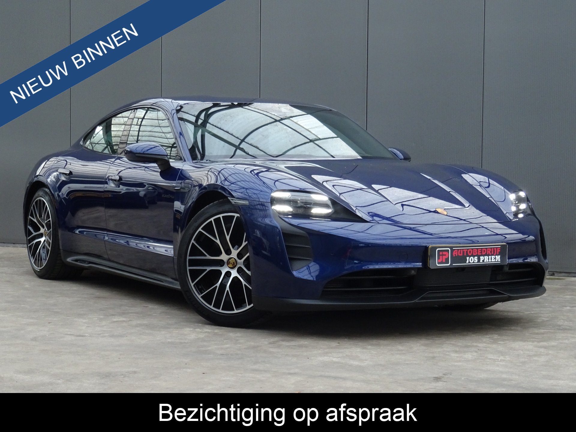 Porsche Taycan GTS 93 kWh * 4S * 517 PK * APPROVED tot 2028, Auto's, Automaat, Zwart, 110 €/maand, Alcantara