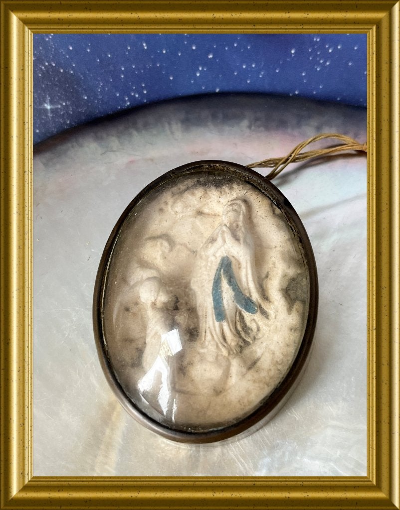 Meerschuim lijstje bol glas: Maria Lourdes, Ophalen of Verzenden