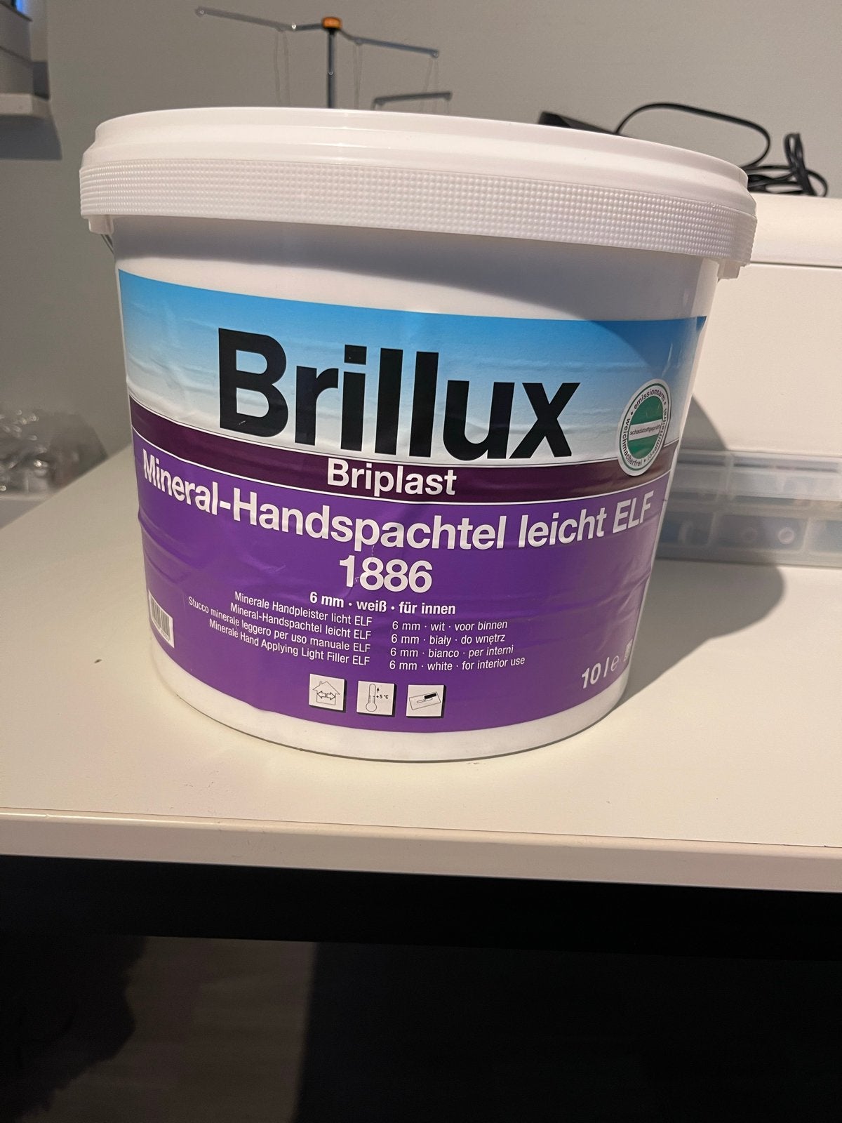Brillux Bripast Mineraal-Handspachtel licht ELF 1886, Ophalen, 5 tot 10 liter, Wit, Nieuw