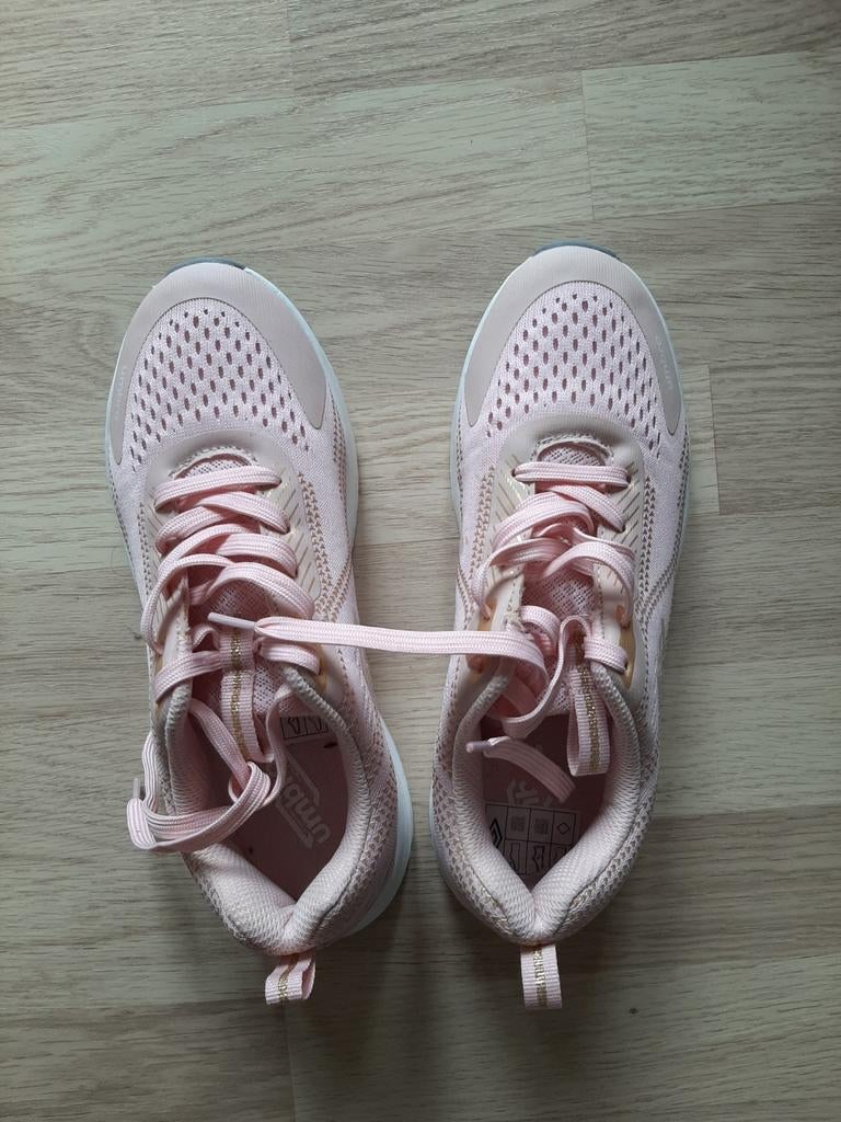 Roze gympen, Umbro Janice, Kleding | Dames, Schoenen, Ophalen of Verzenden, Nieuw, Roze, Sneakers of Gympen