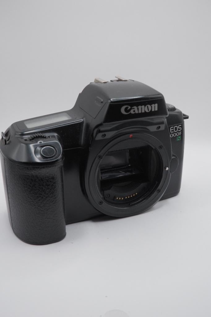 Canon 1000F N (Body) // analoge camera // 35 mm, Audio, Tv en Foto, Fotocamera's Analoog, Ophalen of Verzenden, Gebruikt, Spiegelreflex