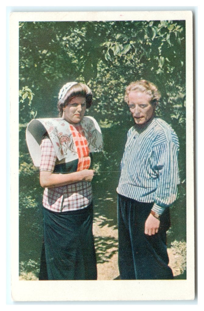 Bunschoten - Spakenburg, Klederdracht. Opruimingskaart, Verzenden, 1940 tot 1960, Ongelopen, Utrecht