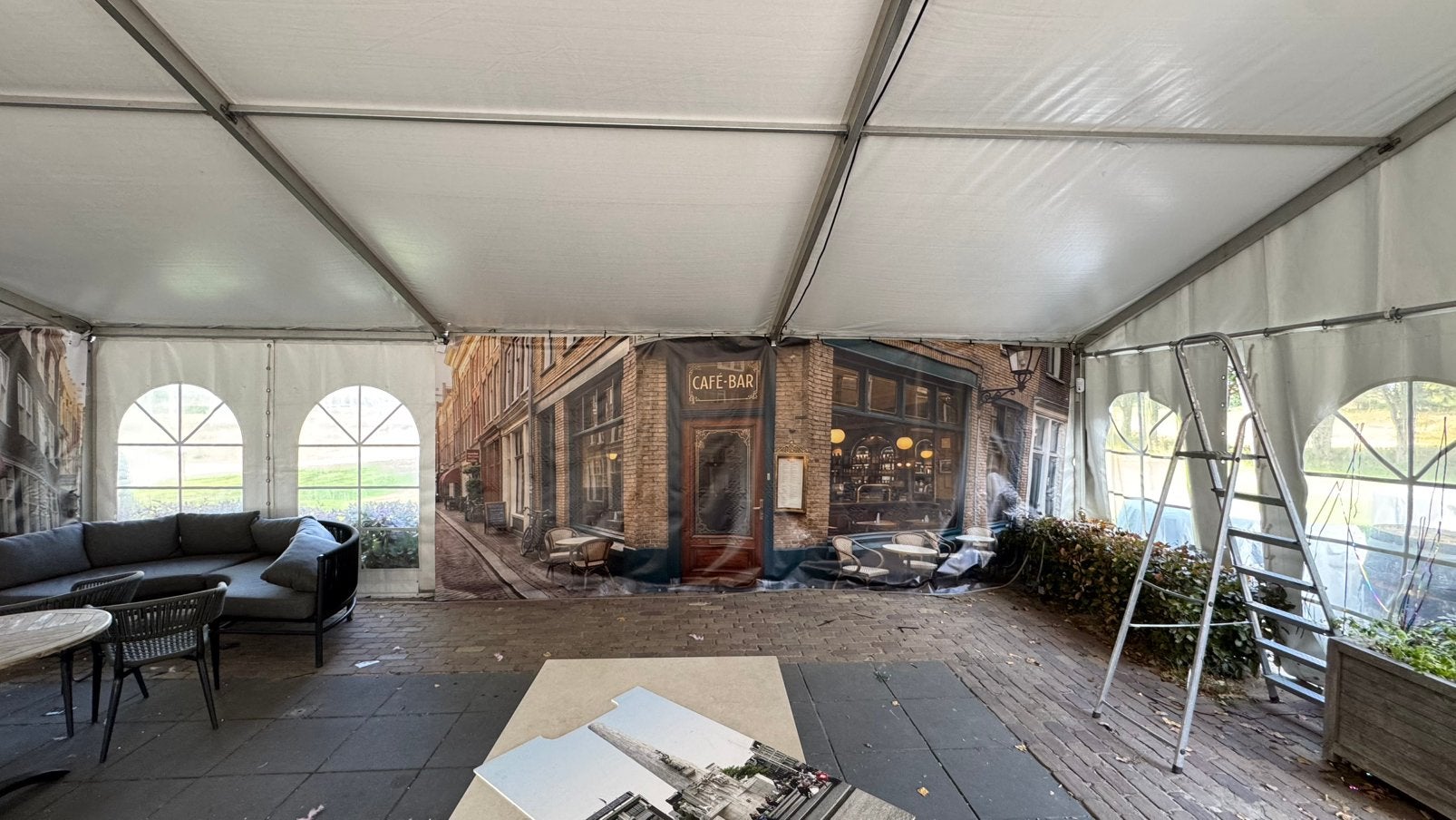 Zeildoeken cafe Nol Amsterdam, Ophalen, Zo goed als nieuw