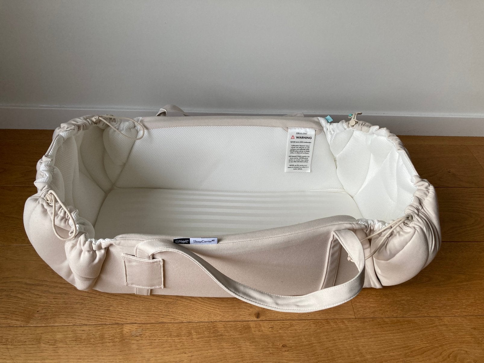 Najell Sleep carrier x Oat Beige inclusief bedlinnen (2), Ophalen, Zo goed als nieuw, Wieg