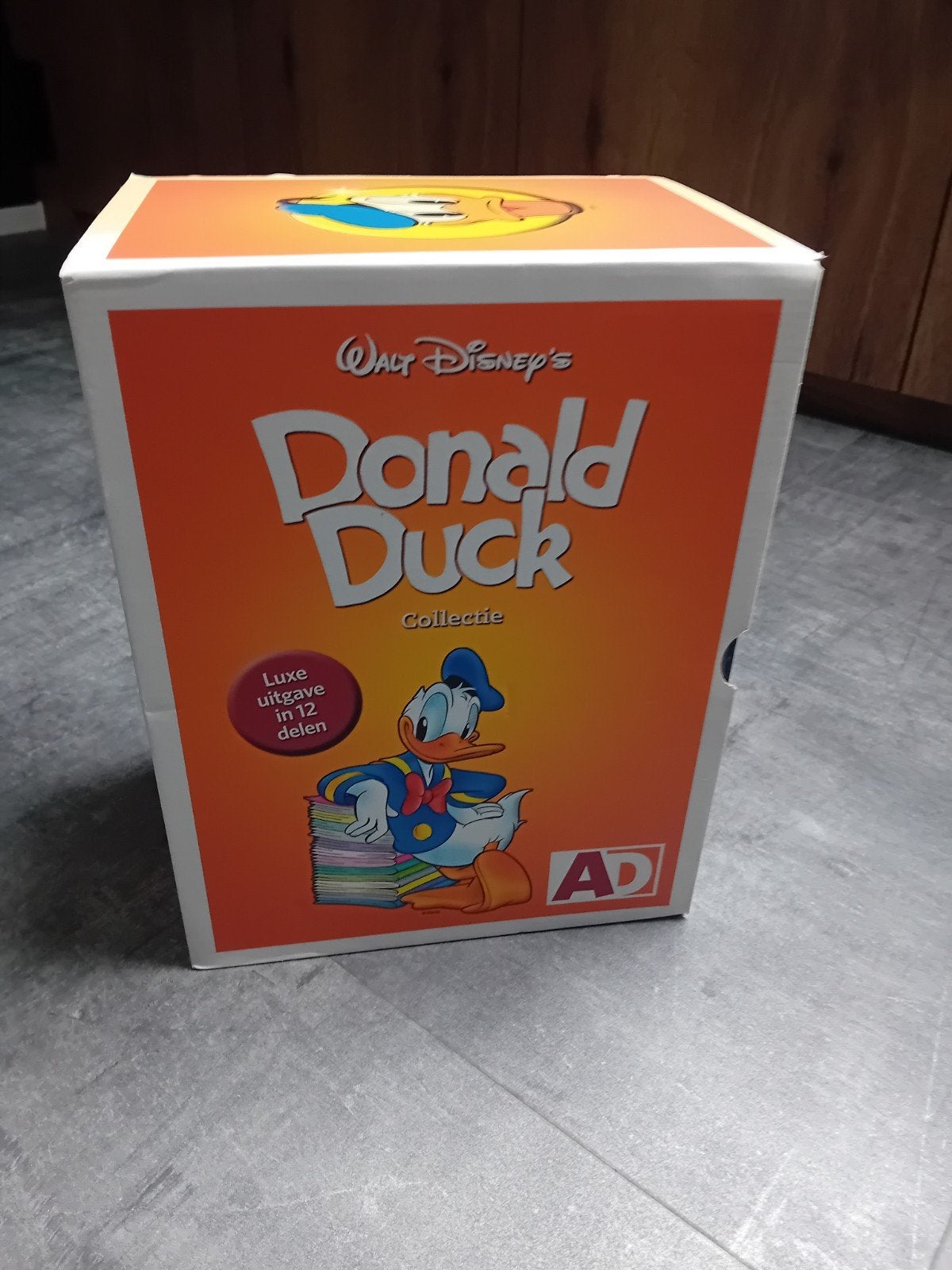 Donald Duck luxe stripboeken collectie, Eén stripboek, Ophalen of Verzenden, Zo goed als nieuw