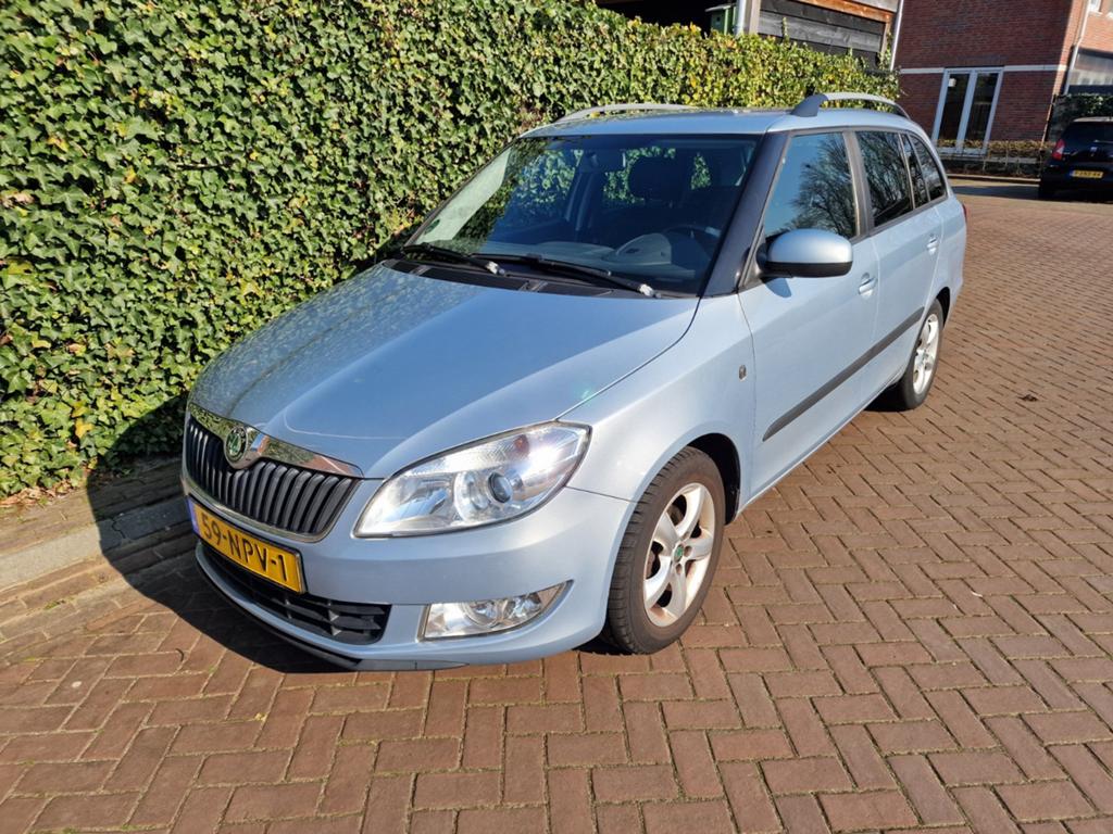 Skoda Fabia 1.2 TDI 55KW Combi 2010 Blauw, Voorwielaandrijving, Euro 5, Zwart, 1199 cc
